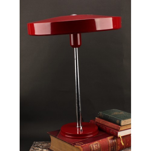 3427 - Mid-century Design - a Timor 69 table or desk lamp, designed by Louis Kalff for Philips, in red, 51.... 