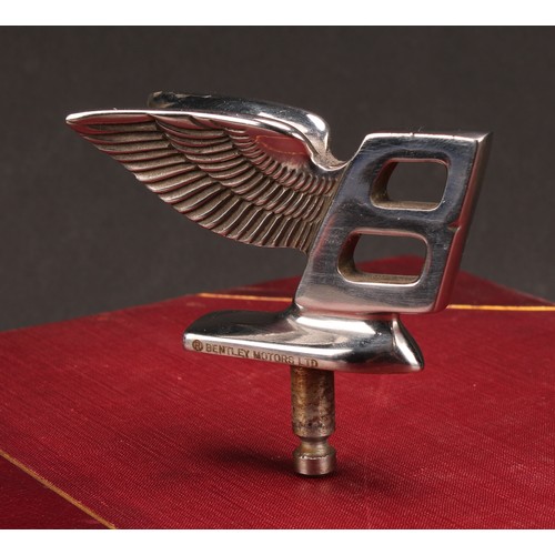 3280 - Automobilia - a Bentley Flying B car mascot or hood ornament, inscribed ® BENTLEY MOTORS LTD, 9cm lo... 