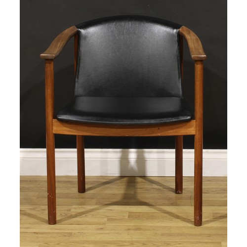 3394 - Mid-century Design - an elbow chair, in the manner of Ejner Larsen & Aksel Bender Madsen for Willy B... 