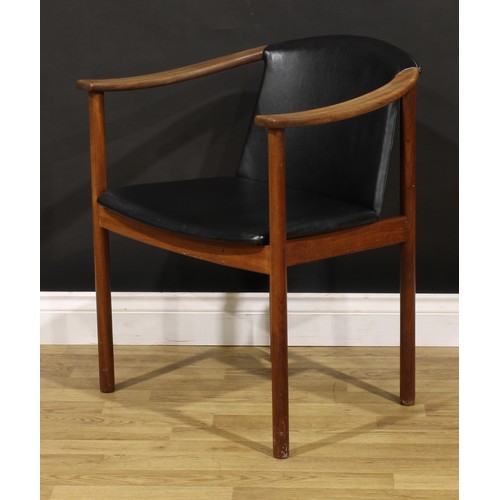 3394 - Mid-century Design - an elbow chair, in the manner of Ejner Larsen & Aksel Bender Madsen for Willy B... 