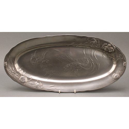 3315 - A large Kayserzinn Art Nouveau pewter fish platter, in relief with fish, a crab and water plants, 55... 