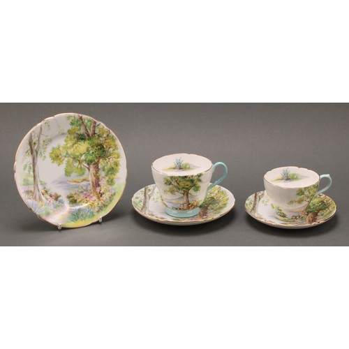 3160 - A Shelley Woodland pattern tea and coffee service for six, comprising teapot, coffee pot, milk jug, ... 