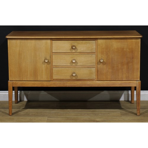 3393 - Mid-century Design - a walnut and beech dining suite, by Russell of Broadway [Sir Sydney Gordon Russ... 