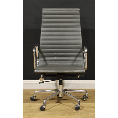 3309 - 20th Century Design - a set of six swivel office chairs, after a design by Charles & Ray Eames for H... 