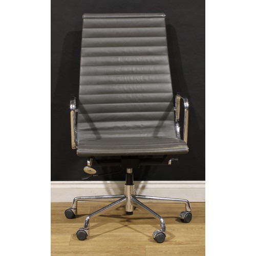 3301 - 20th Century Design - a pair of swivel office chairs, after a design by Charles & Ray Eames for Herm... 