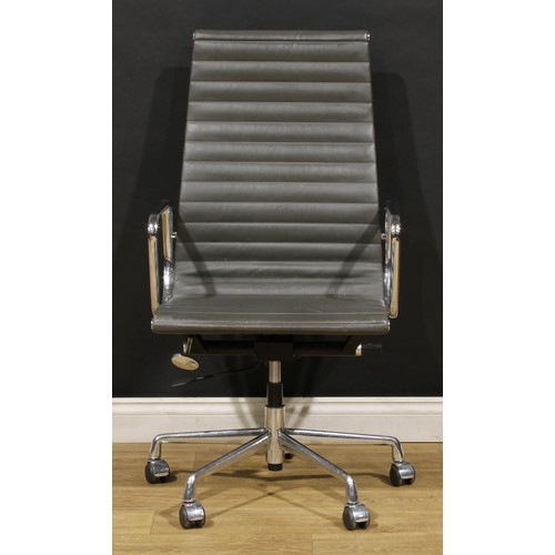 3301 - 20th Century Design - a pair of swivel office chairs, after a design by Charles & Ray Eames for Herm... 