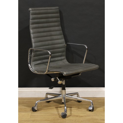 3301 - 20th Century Design - a pair of swivel office chairs, after a design by Charles & Ray Eames for Herm... 