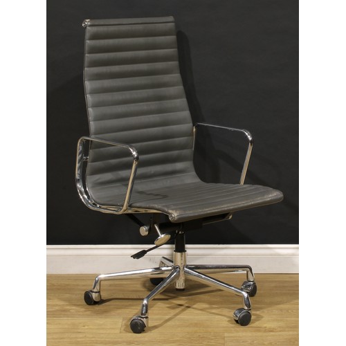 3304 - 20th Century Design - a pair of swivel office chairs, after a design by Charles & Ray Eames for Herm... 