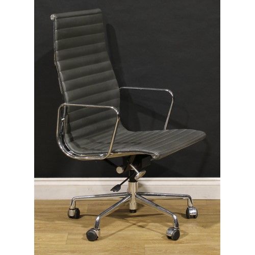 3305 - 20th Century Design - a pair of swivel office chairs, after a design by Charles & Ray Eames for Herm... 