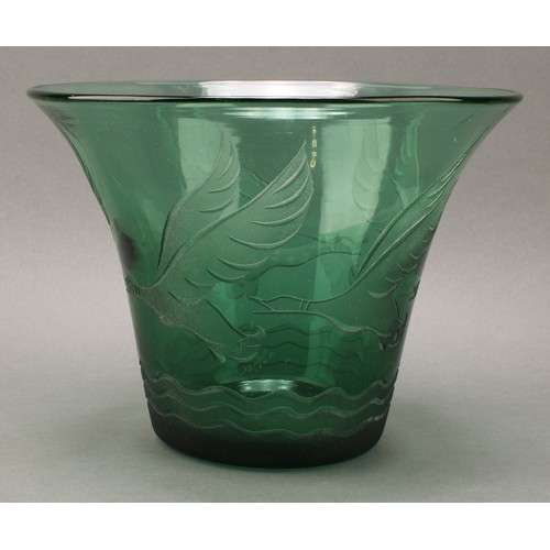 2407 - A French Art Deco green glass bell shaped vase, by Verart Paris, etched with geese in flight, 20.5cm... 