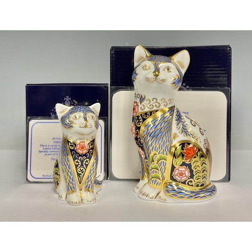 5033 - A Royal Crown Derby paperweight, Fireside Cat, specially commissioned by Peter Jones of Wakefield, l... 