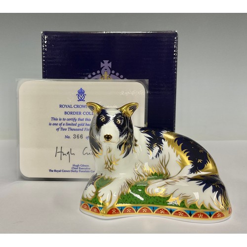 5047 - A Royal Crown Derby paperweight, Border Collie, limited gold backstamp edition 366/2,500, gold stopp... 