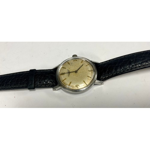 5141 - A vintage Longines stainless steel wristwatch