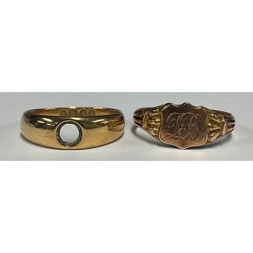 5162 - A 9ct gold signet ring, size S, 2.2g; another, 18ct, 4.1g (2)