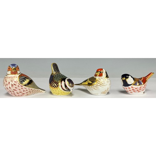 5017 - A Royal Crown Derby paperweight, Chaffinch, decorated in a modern colourway, date code for 2011 (MMX... 