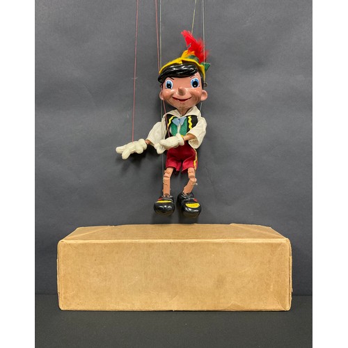 5525 - SL Pinocchio (1950s), Pelham Puppets SL Range, moulded head Type 1, with painted features, blue eyes... 