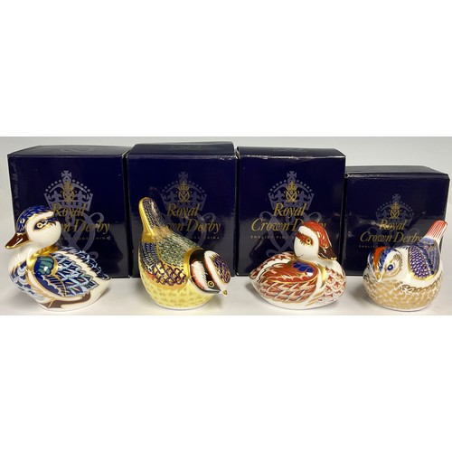 5543 - Royal Crown Derby paperweights - Goldcrest, Sitting Duckling, Swimming Duckling and Bluetit, all gol... 