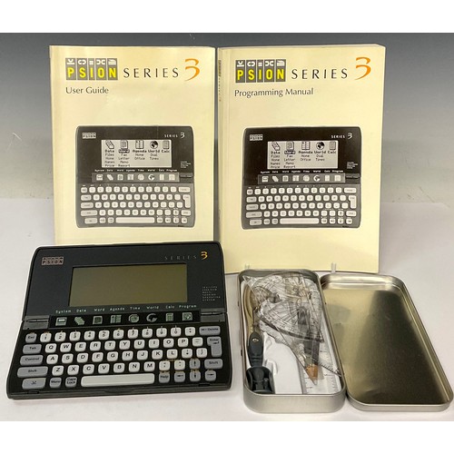 217 - Early computing – A Psion Series 3 mini computer (1991-1998) 165 x 85 x 22mm with user guide and pro... 