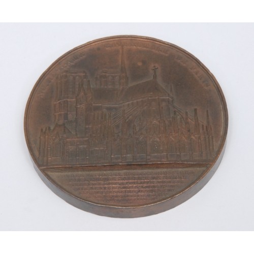 241 - Numismatics - a bronze commemorative Notre Dame medal 1843, Obv. NOTRE DAME CATHEDRALE DE PARIS abov... 