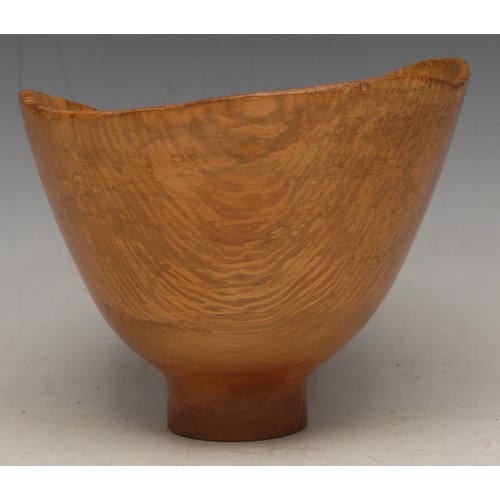 916 - Treen and Modern Design - a Welsh turned oak bowl, inscribed By G Winter Owen, Given by Makers' Guil... 