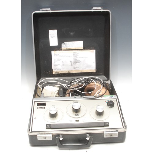 219 - Medical Interest - Vintage Technology - a Peters audiometer outfit, Tone, Frequency and Mask dials, ... 