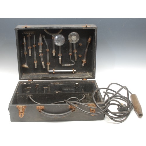 219 - Medical Interest - Vintage Technology - a Peters audiometer outfit, Tone, Frequency and Mask dials, ... 