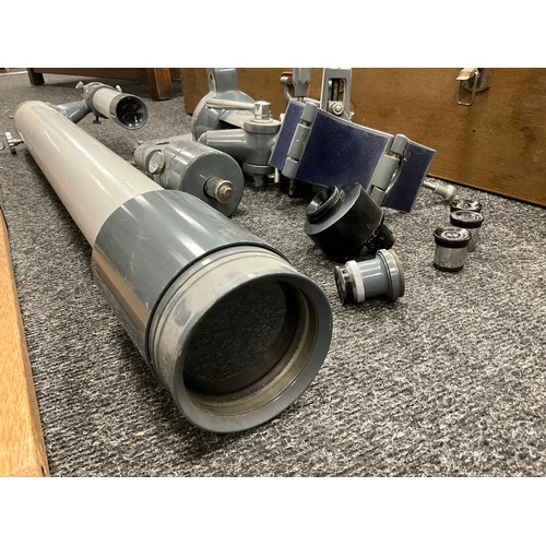 221 - A Greenkat Refractor Telescope, model number T-705, objective diameter 77mm, Focal length 1000mm, wi... 