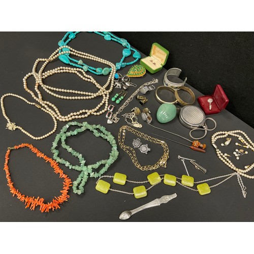 304 - jewellery - silver dress rings, earrings, sterling silver evening bag/mirror, napkin clip, etc part ... 