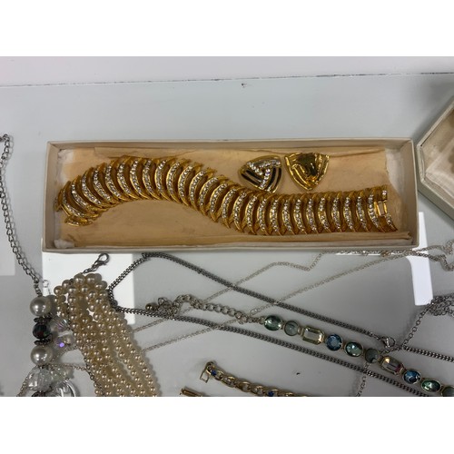 306 - Jewellery - Victorian rose metal and silver belt buckle hinge bangle, Birmingham 1885, 32.6g gross, ... 