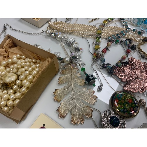 306 - Jewellery - Victorian rose metal and silver belt buckle hinge bangle, Birmingham 1885, 32.6g gross, ... 