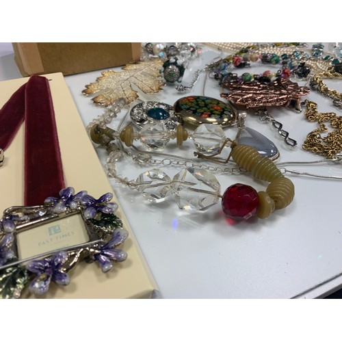 306 - Jewellery - Victorian rose metal and silver belt buckle hinge bangle, Birmingham 1885, 32.6g gross, ... 