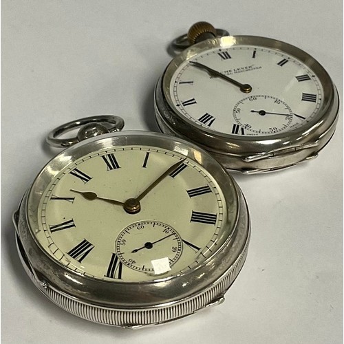 88 - An Edwardian silver open face pocket watch, cream dial, bold Roman numerals, subsidiary seconds, key... 