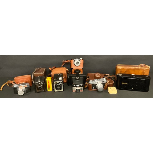 156 - Photography - an assortment of vintage cameras including a Kodak No. 3-A folding pocket camera, case... 