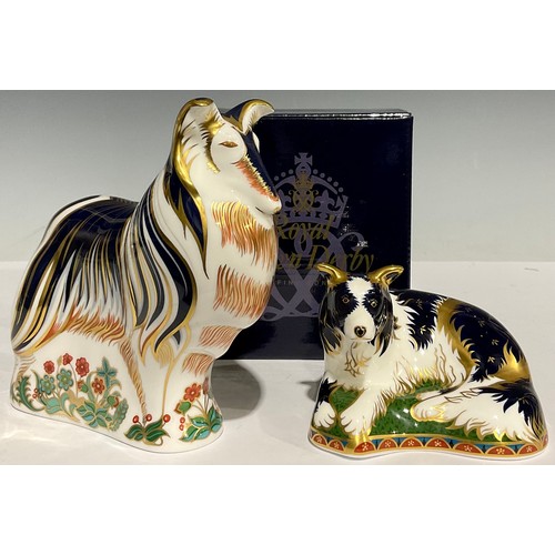 1 - A Royal Crown Derby paperweight, Border Collie, limited edition 185/2,500, signed in gold by Jane Ja... 