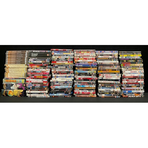 488 - A large quantity of DVD’s. Including films such as, Blood Diamond, The Ultimate Bourne Collection, H... 