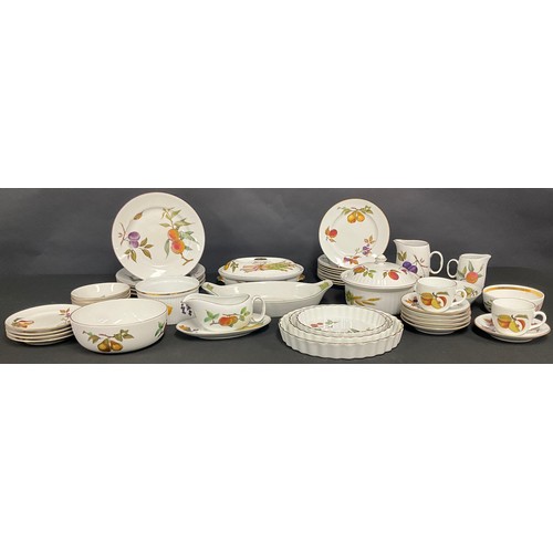 491 - Royal Worcester Evesham tableware, including oval oven dish and cover, quiche/flan dishes, bowls, se... 