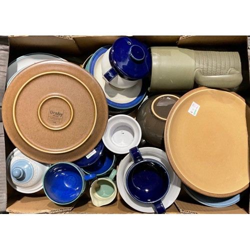 501 - A quantity of Denby tableware, various patterns, including Maplewood, Sumatra, Savoy, Symphony, Gour... 