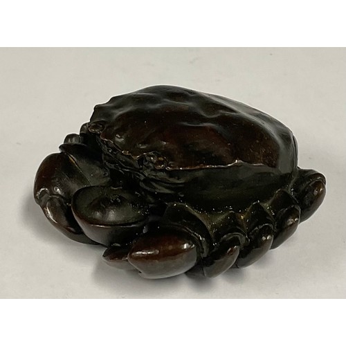 72 - A Japanese bronze desk weight, as a crab, 7cm wide, marks to base