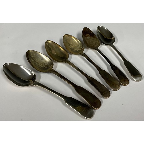 88 - A set of six George IV silver tablespoons, 17.5cm long, London 1824, 239g