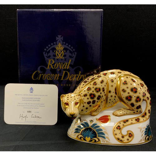 4 - A Royal Crown Derby paperweight, Savannah Leopard, from the Endangered Species collection, limited e... 