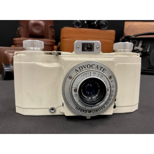 256 - An Ilford Advocate Viewfinder Camera
white face, with Dallmeyer Anastigmat f/3.5 35mm lens, cased;  ... 