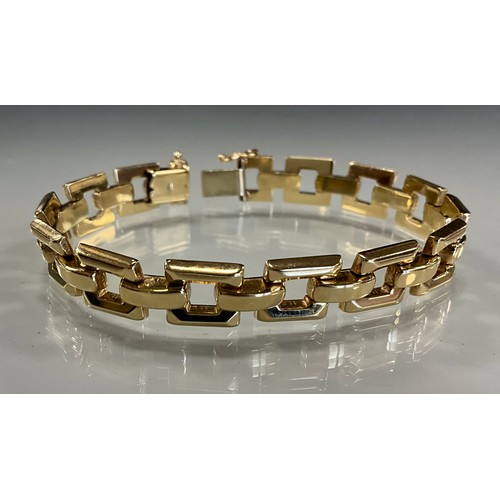 304 - A 9ct gold fancy box and bar link bracelet,  19cm long, 15.8g gross