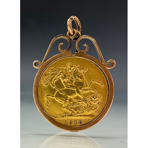 319 - A George V sovereign pendant, 1915, 9ct gold mount, 10.1g gross