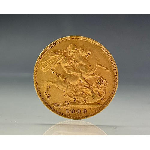 320 - An Edward VII Sovereign, 1906, London mint, 8g