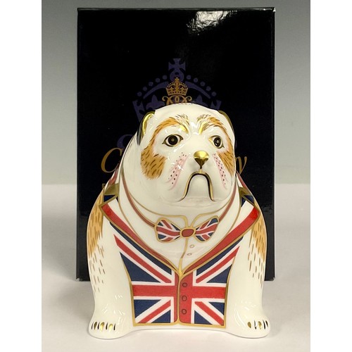 29 - A Royal Crown Derby paperweight, The British Bulldog, gold stopper, boxed