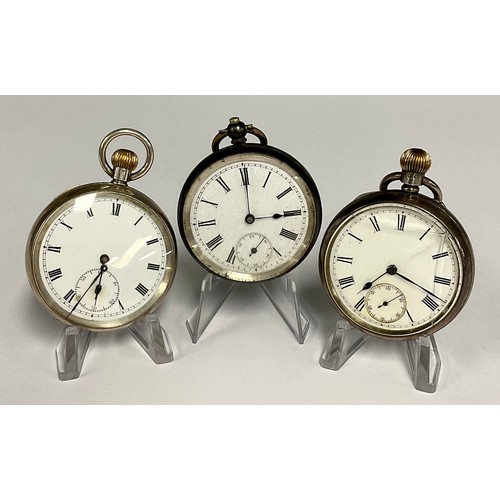 81 - A Victorian silver pocket watch, white enamel dial, Roman numerals, subsidiary seconds, stem wind mo... 