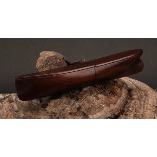 2125 - Treen - Sewing - a 19th century mahogany novelty bodkin case, as the hull of a boat, 18cm long