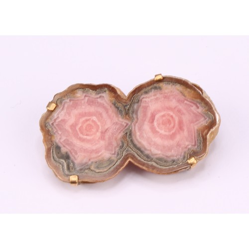 597 - A gold mounted polished rhodochrosite sliver two section brooch or pendant, unmarked yellow metal mo... 