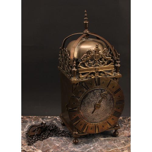 1712 - A 17th century style brass lantern clock, 16.5cm chapter ring inscribed with Roman numerals, 36cm hi... 