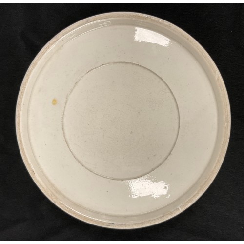 1255 - A 19th century English pottery Pate Char dish, attributed to Liverpool or Lancaster, shallow circula... 